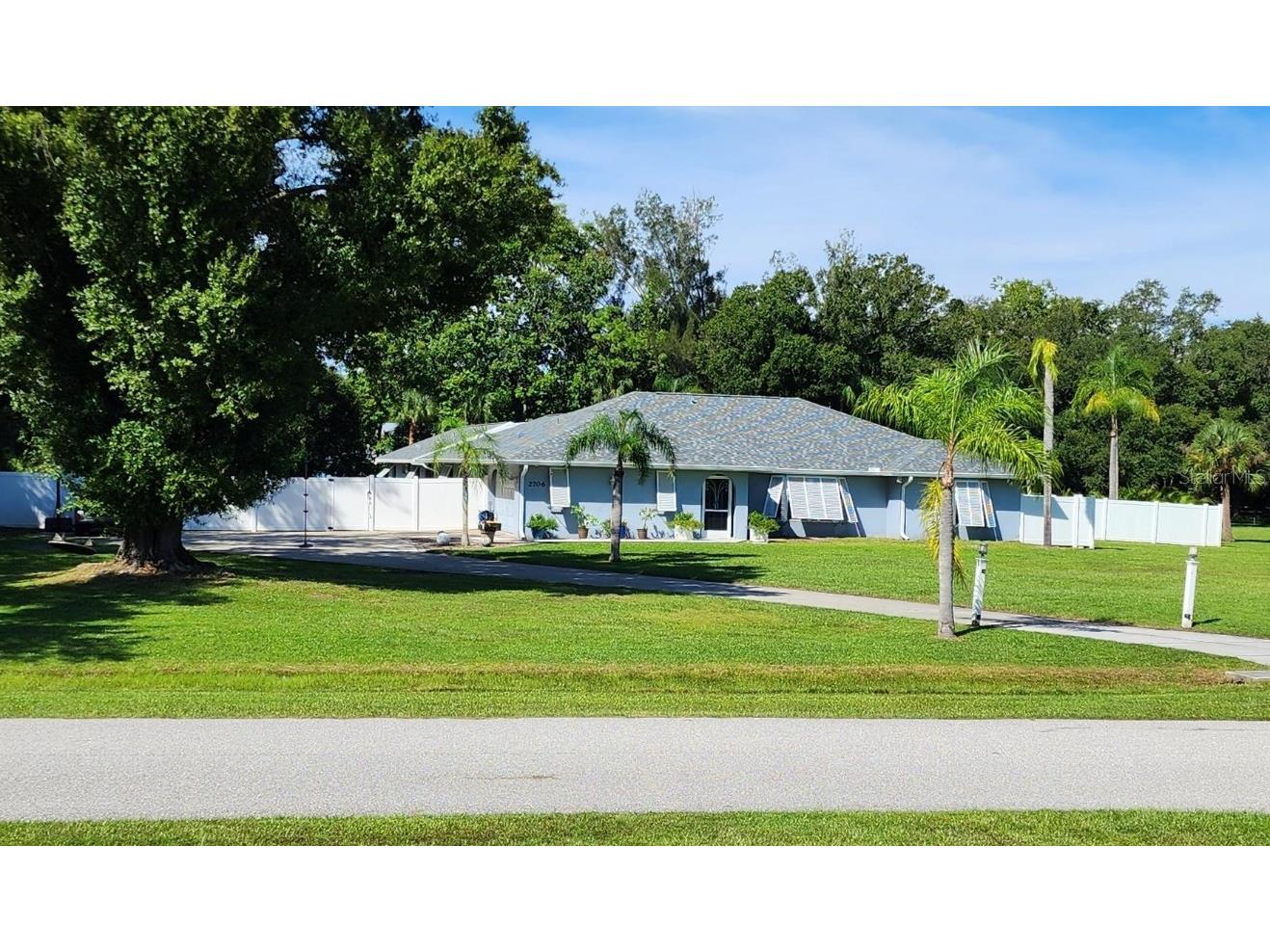 2706 Hermitage Boulevard Venice FL 34292 A4621951 image1