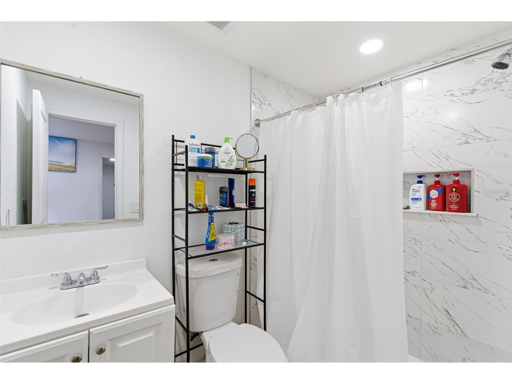 2706 W Powhatan Avenue Tampa FL 33614 TB8483863 image24