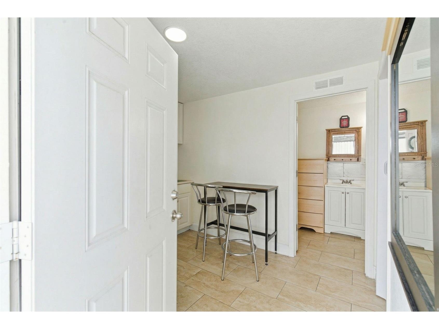 2706 W Powhatan Avenue Tampa FL 33614 TB8483863 image43