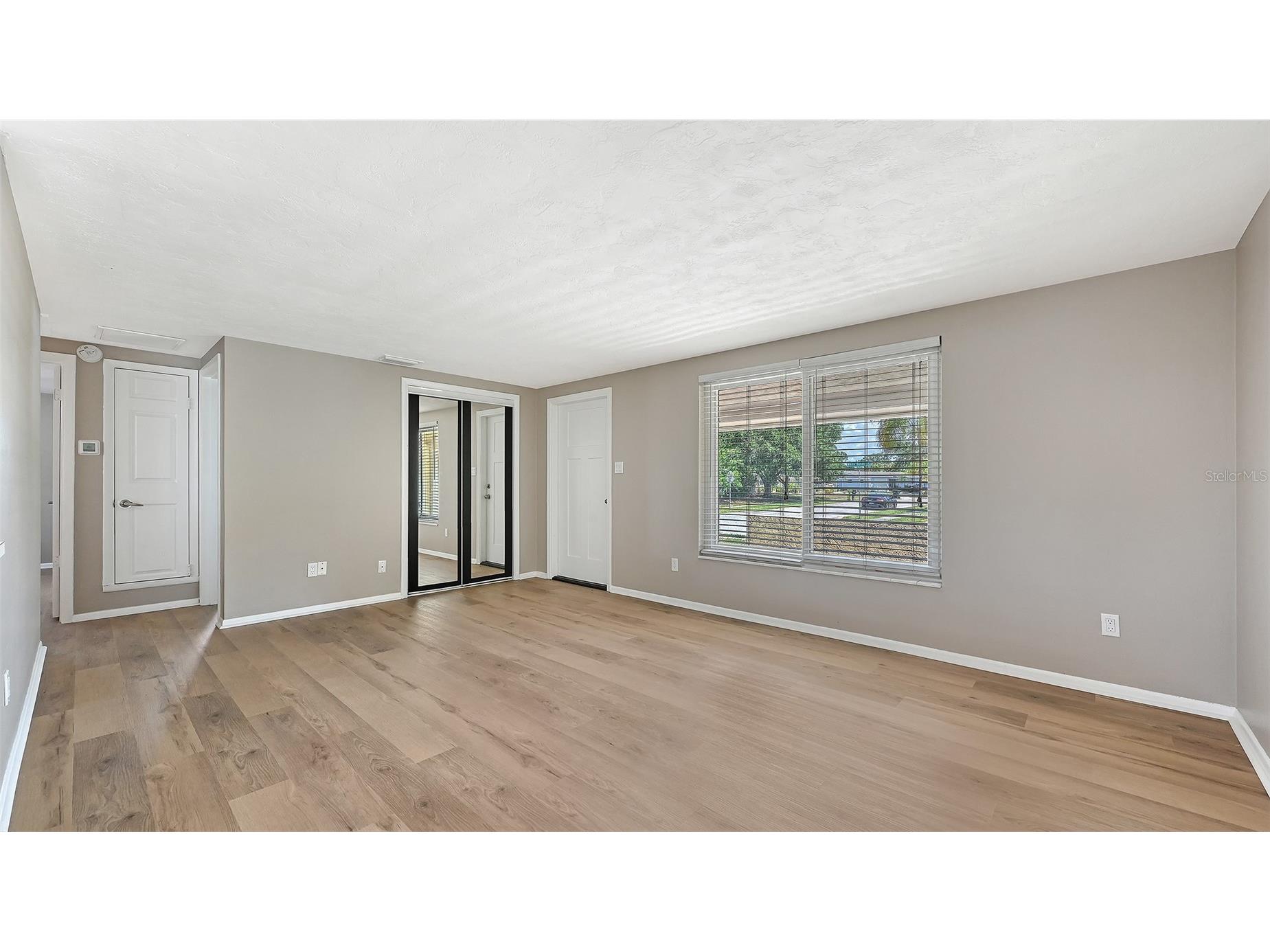 2706 White Sands Drive Sarasota FL 34231 A4694861 image4