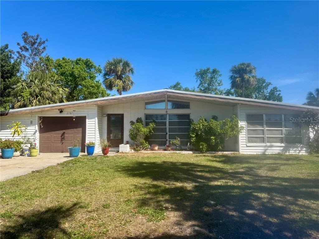 2707 52nd Avenue Terrace W Bradenton FL 34207 A4646424 image1