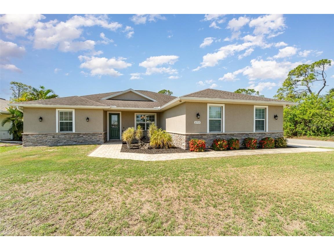 2707 Auburn Boulevard Port Charlotte FL 33948 C7509813 image1