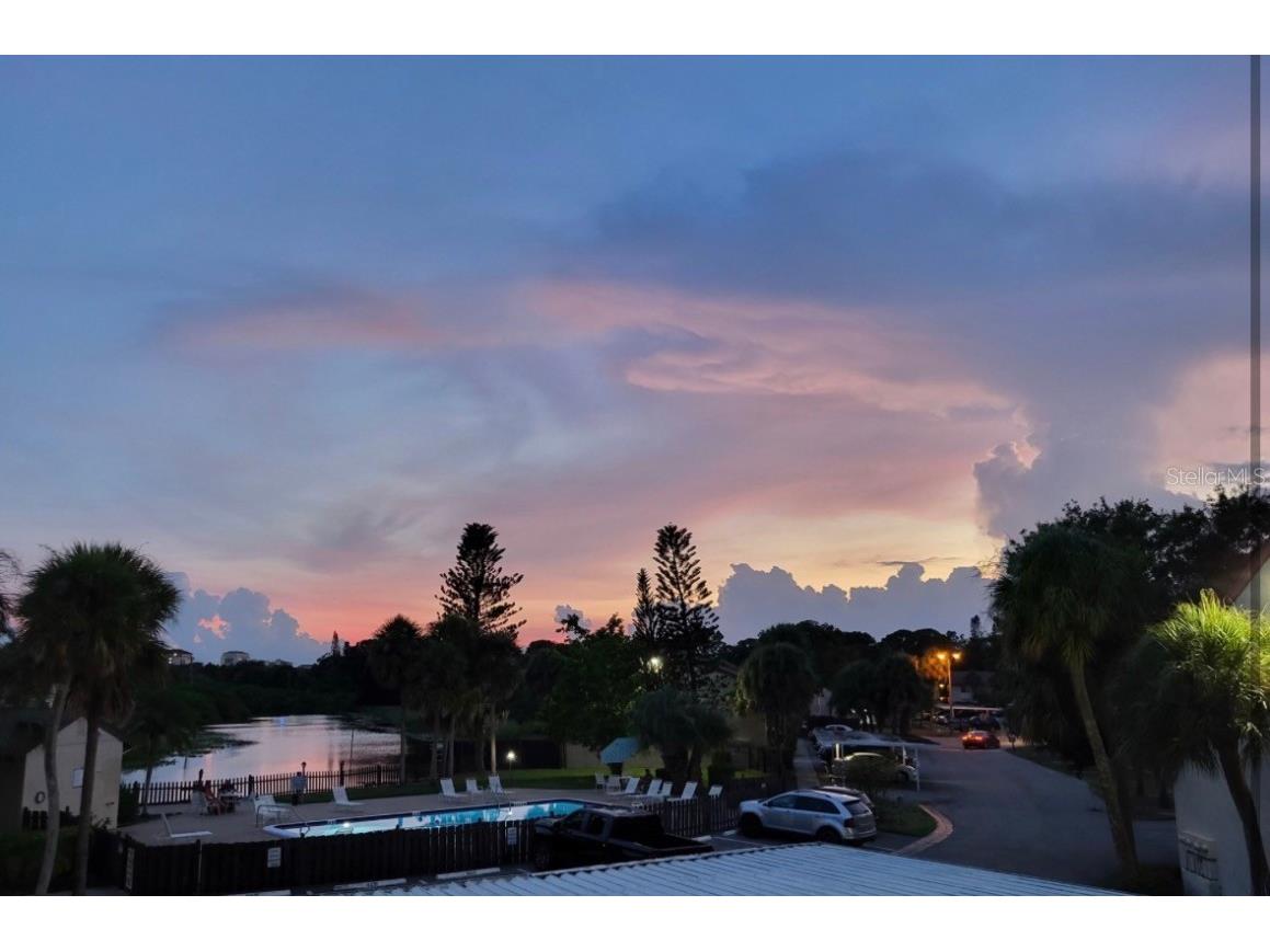 2707 Hidden Lake Boulevard #D Sarasota FL 34237 A4670963 image10