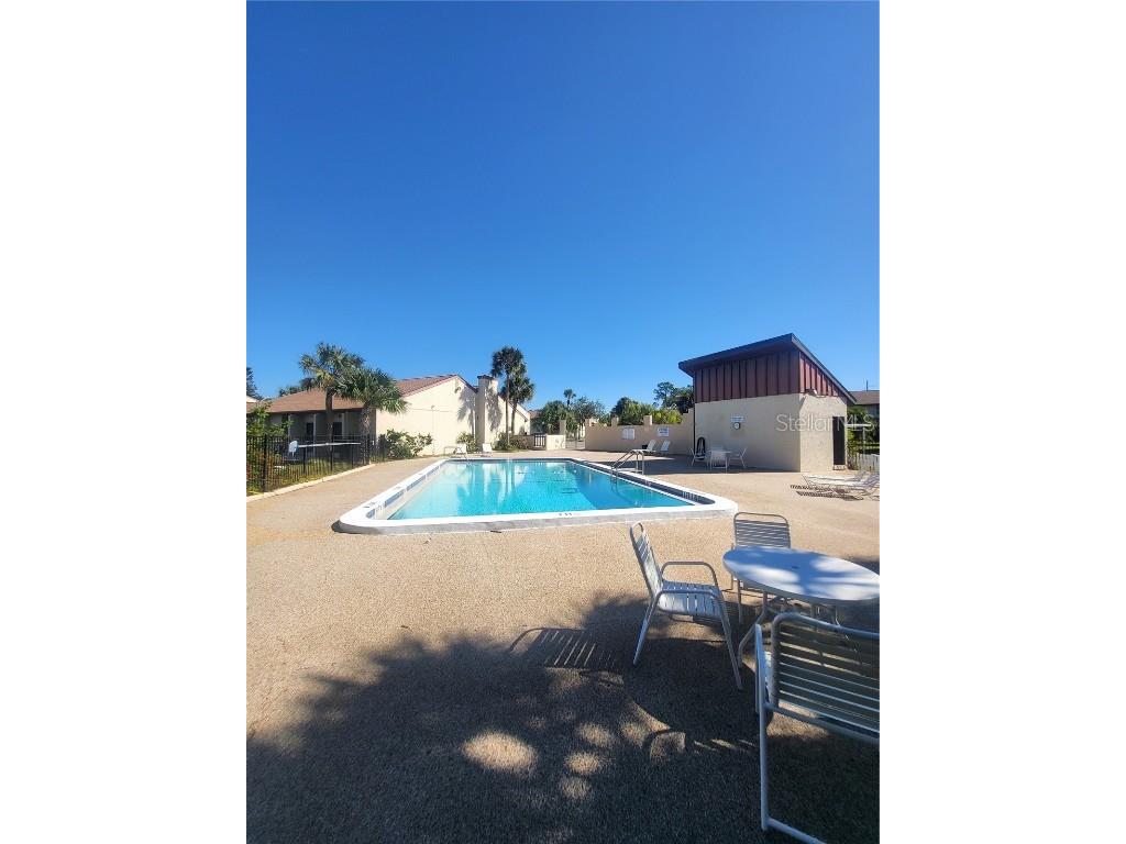 2707 Hidden Lake Boulevard #D Sarasota FL 34237 A4670963 image19