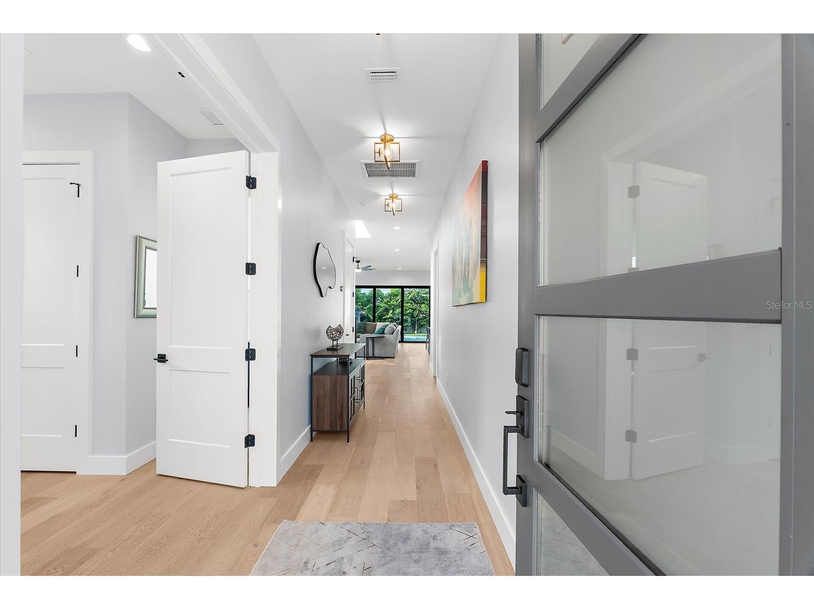 2707 Ridgewood Avenue Tampa FL 33602 TB8480176 image4