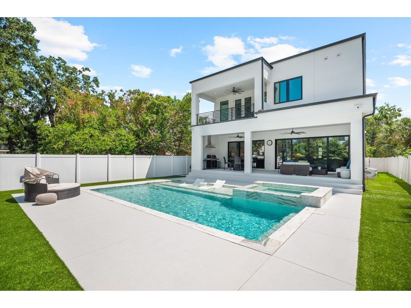 2707 Ridgewood Avenue Tampa FL 33602 TB8480176 image64