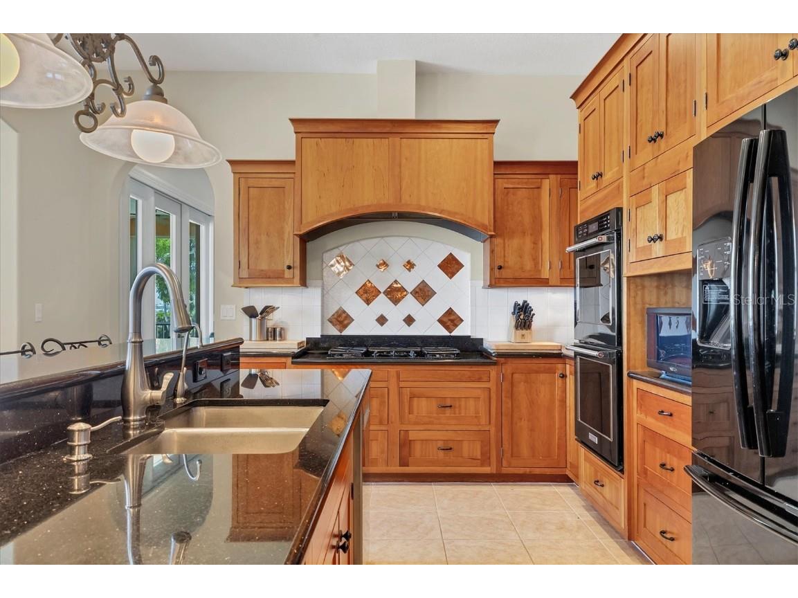 2708 Bay Drive Bradenton FL 34207 - SARASOTA BAY A4663785 image9