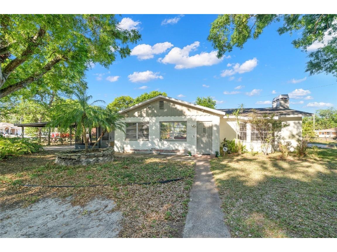 2708 Bel Aire Circle Tampa FL 33614 W7853191 image1