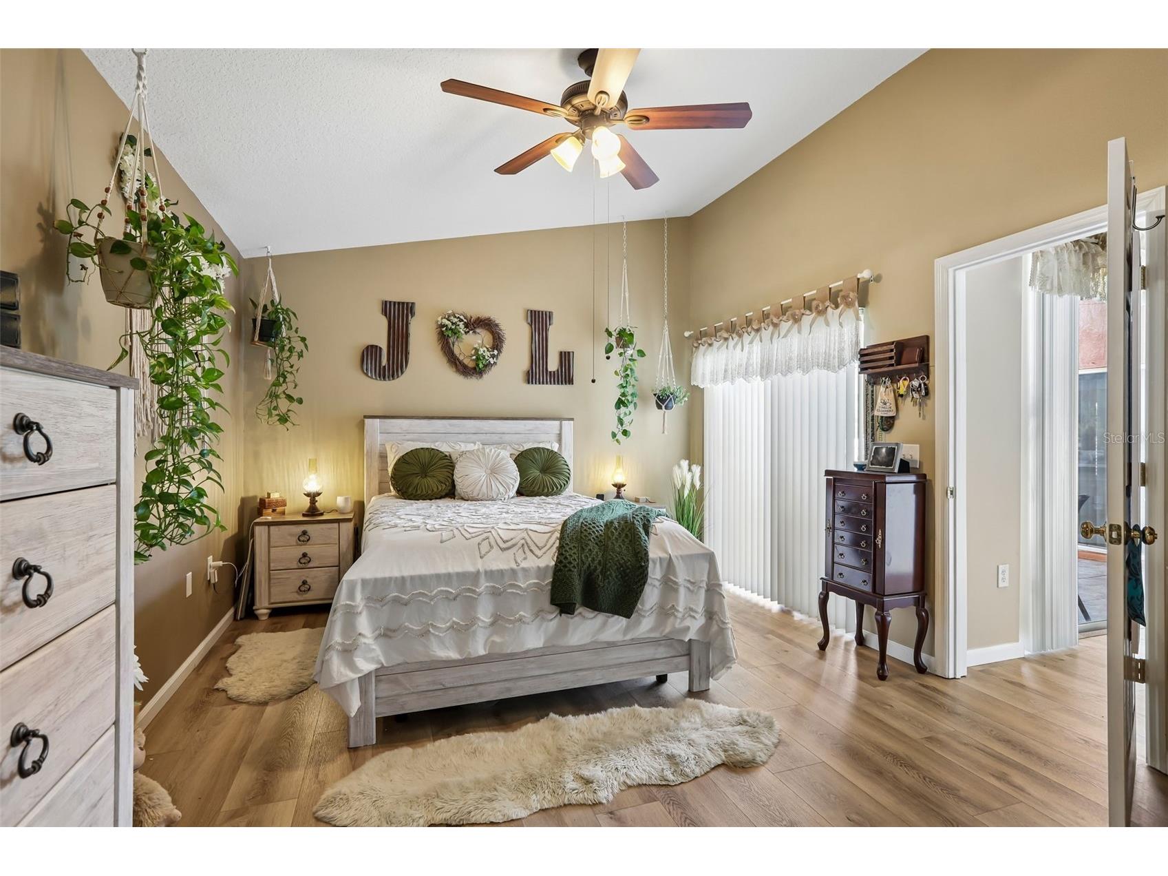 2708 Valencia Grove Drive Valrico FL 33596 TB8514882 image20