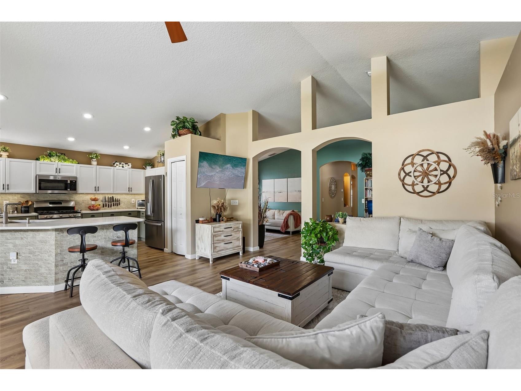 2708 Valencia Grove Drive Valrico FL 33596 TB8514882 image9