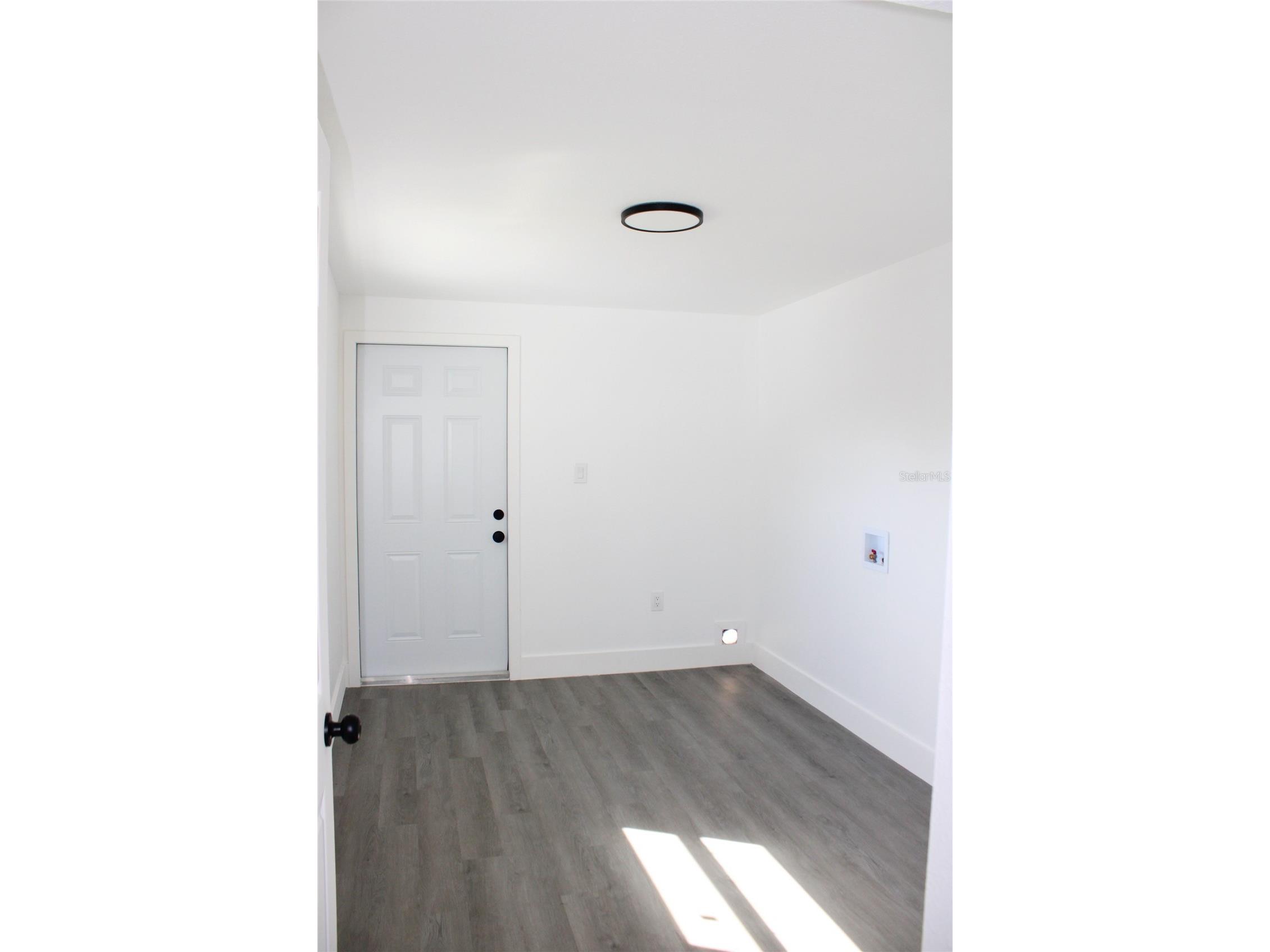 2708 W Elm Street Tampa FL 33614 TB8490187 image14