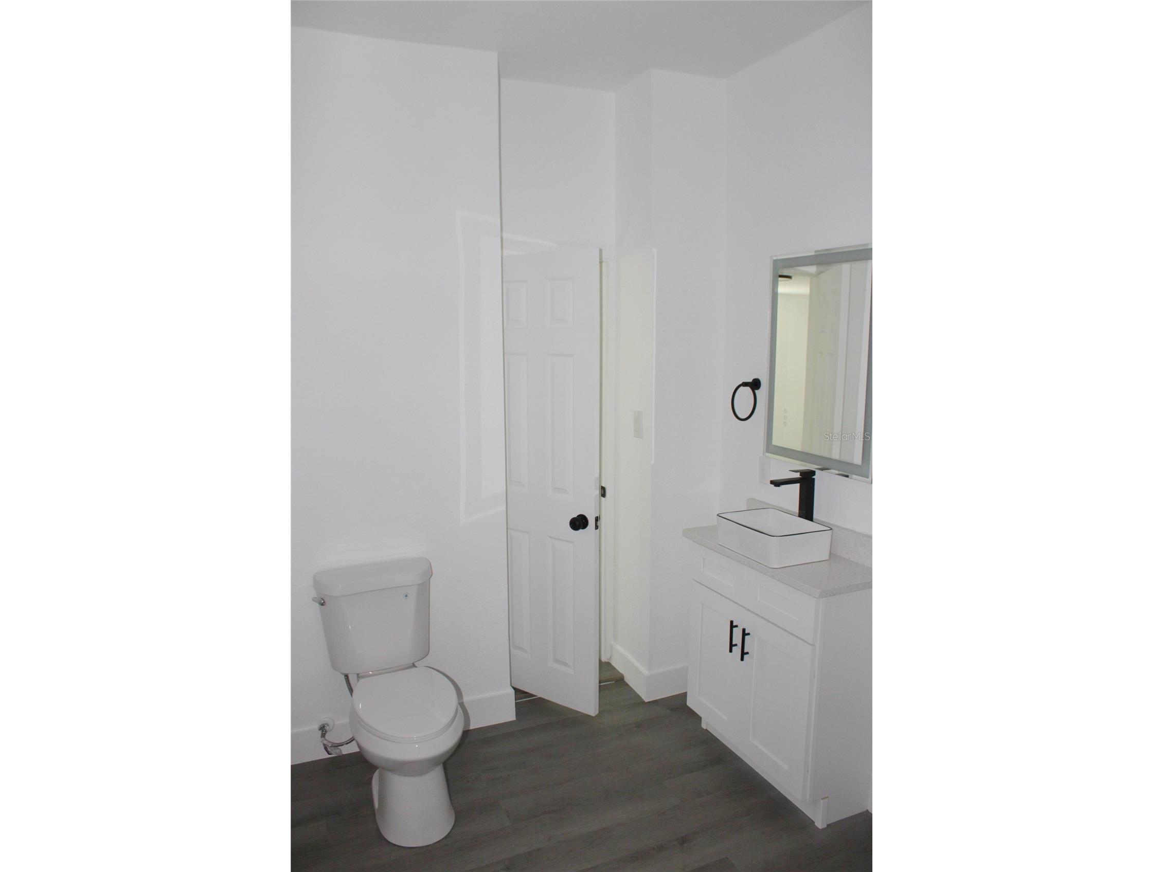 2708 W Elm Street Tampa FL 33614 TB8490187 image16