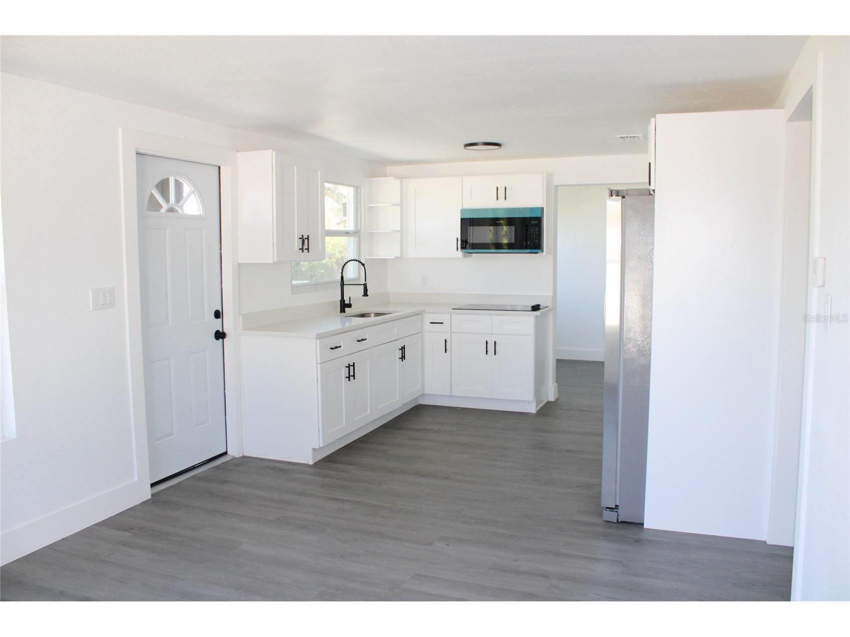 2708 W Elm Street Tampa FL 33614 TB8490187 image4