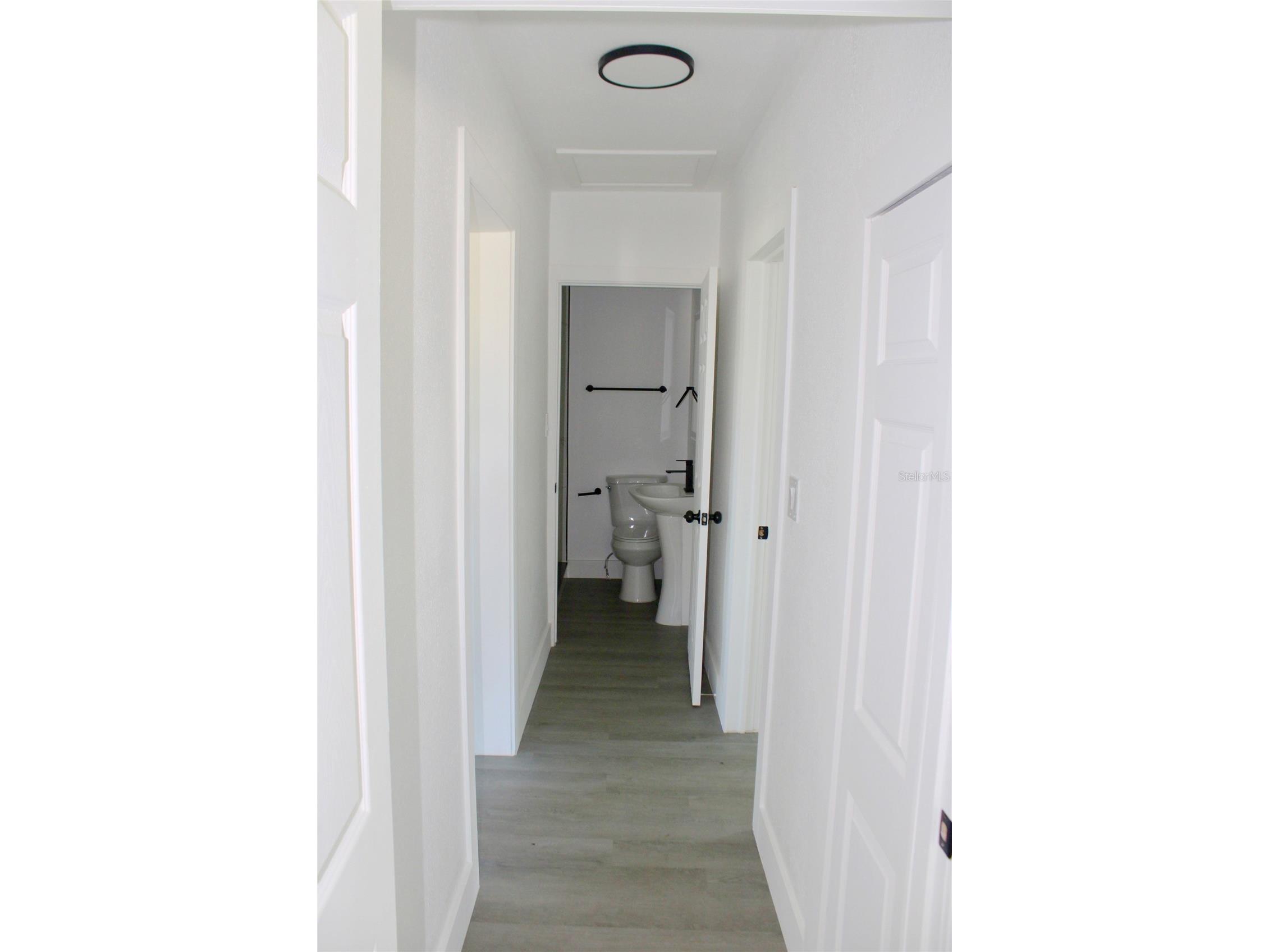 2708 W Elm Street Tampa FL 33614 TB8490187 image9