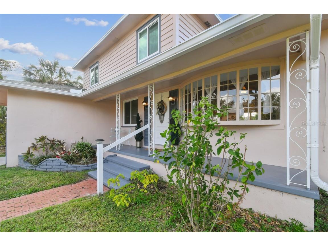 2709 17th Street S Saint Petersburg FL 33712 TB8313543 image1