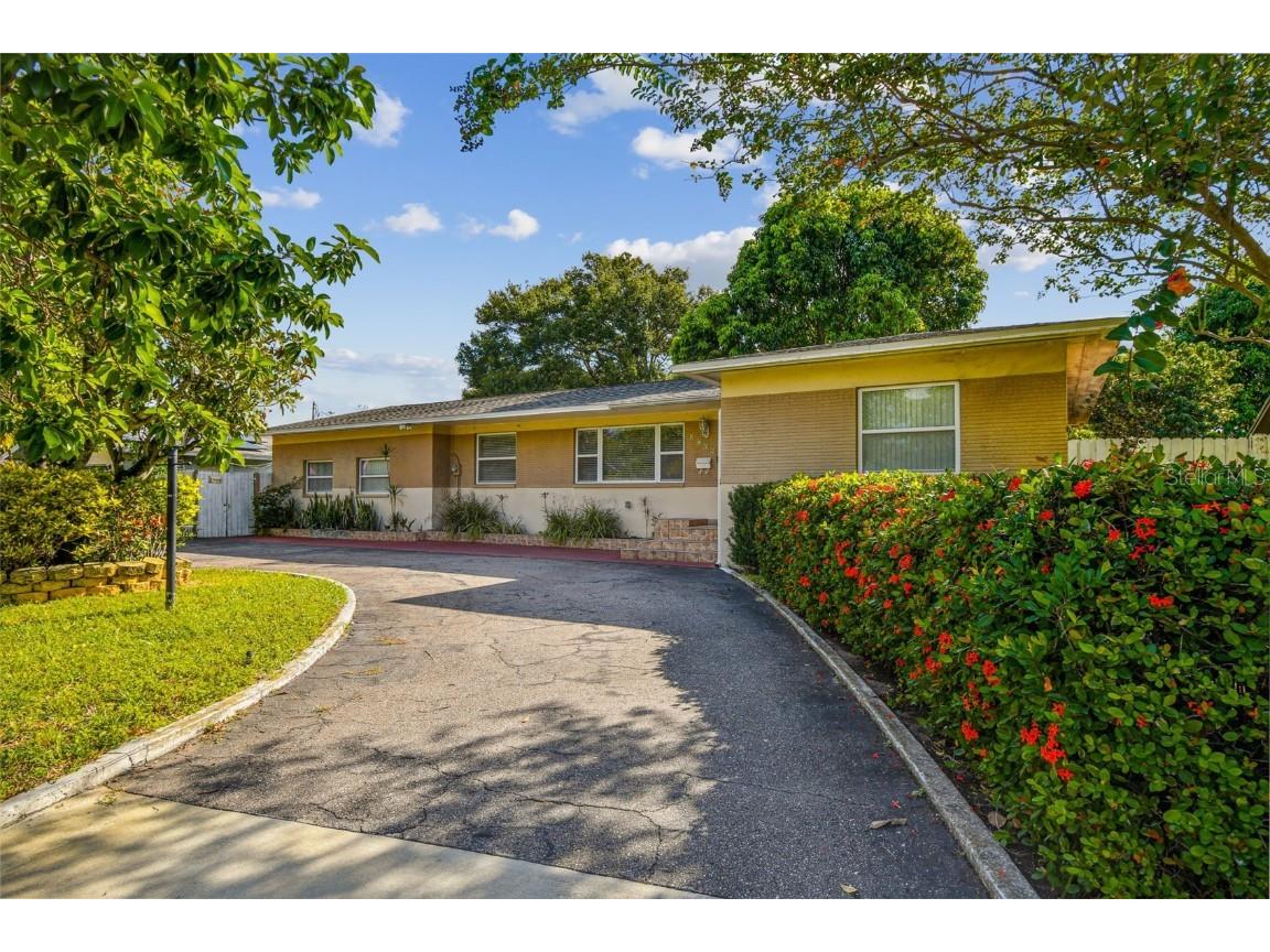 2709 49th Street N Saint Petersburg FL 33710 T3472745 image1