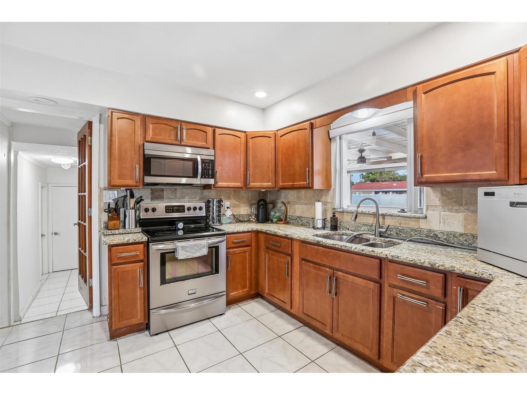 2709 49th Street N Saint Petersburg FL 33710 TB8515859 image13