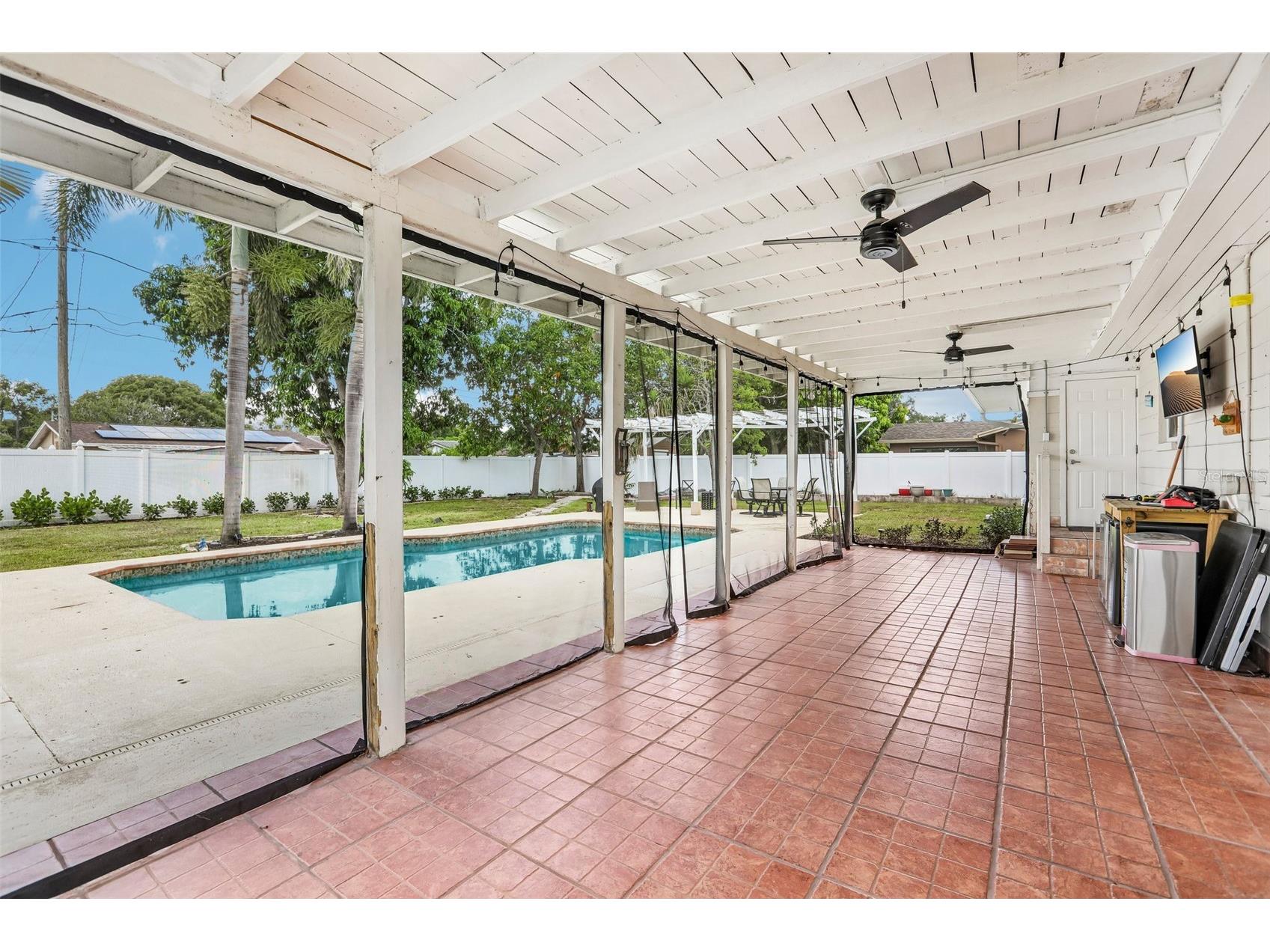 2709 49th Street N Saint Petersburg FL 33710 TB8515859 image26