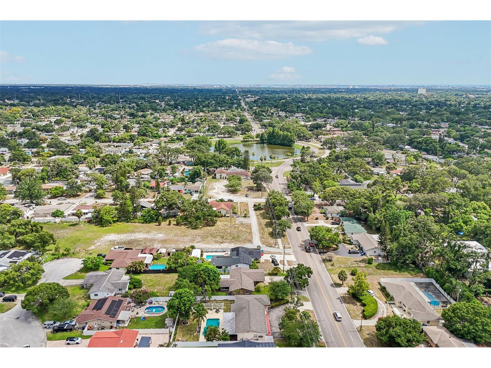 2709 49th Street N Saint Petersburg FL 33710 TB8515859 image35