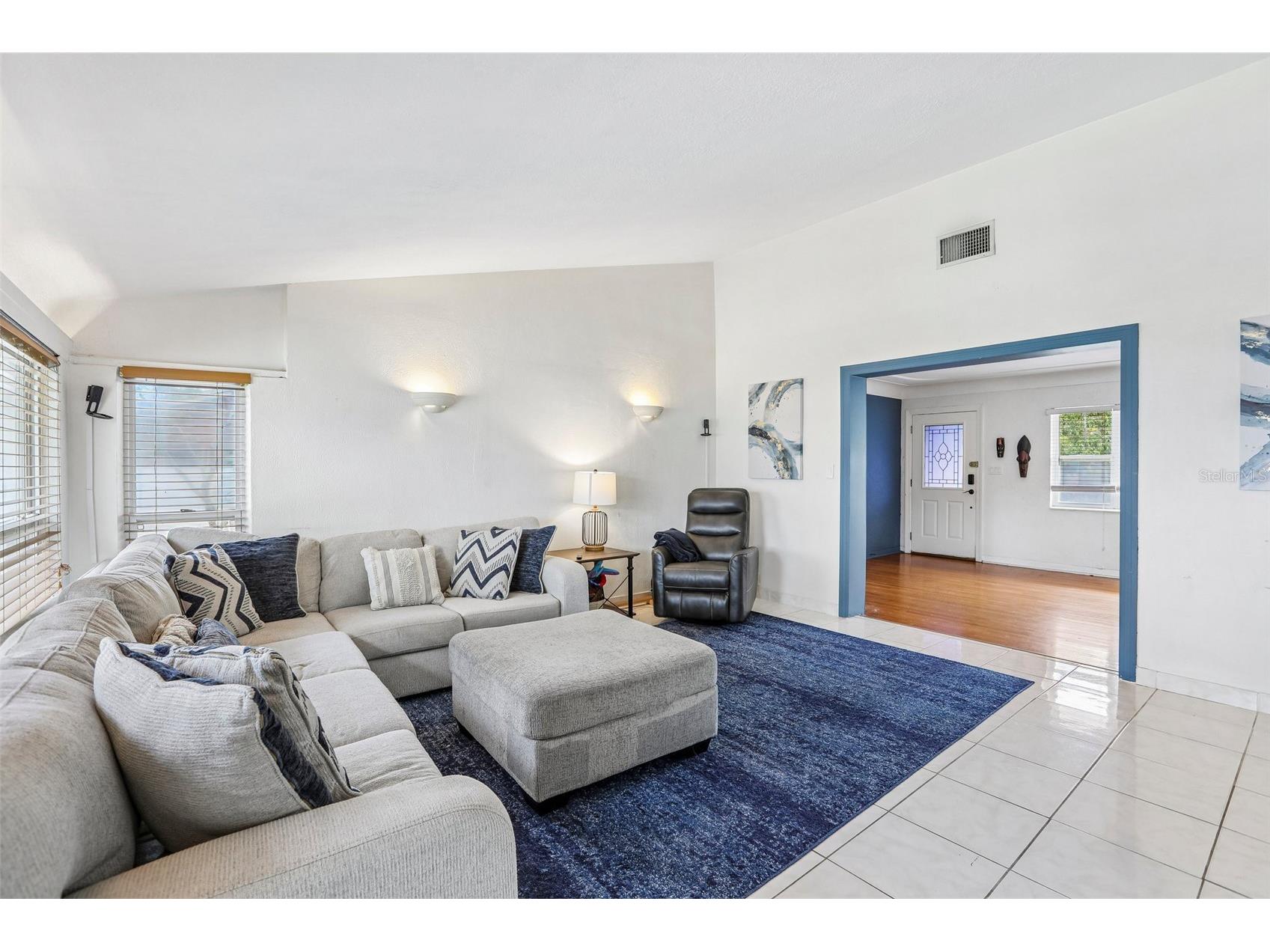 2709 49th Street N Saint Petersburg FL 33710 TB8515859 image8