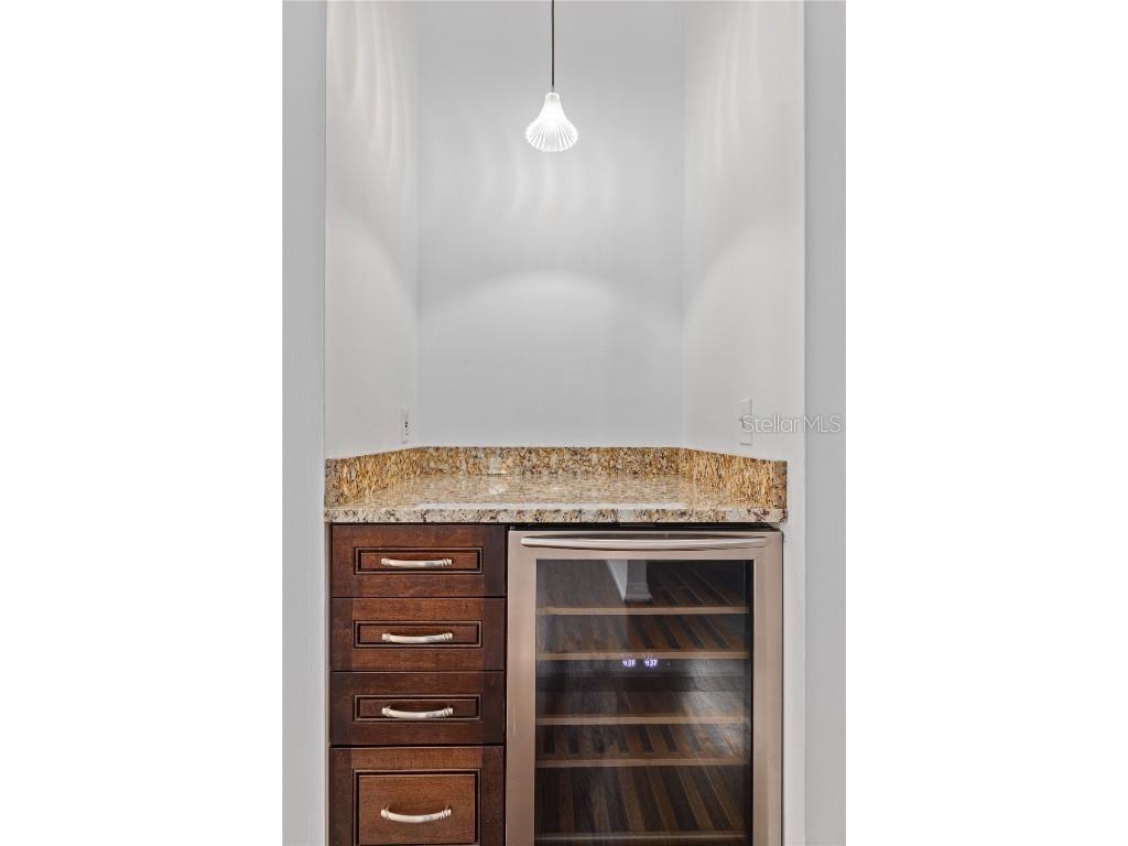 2709 W Bay Avenue Tampa FL 33611 TB8397913 image10