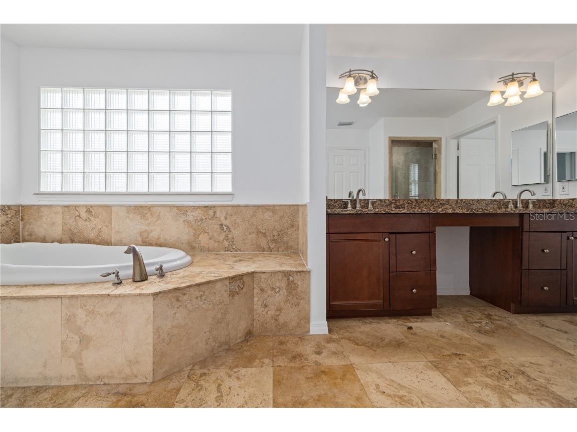 2709 W Bay Avenue Tampa FL 33611 TB8397913 image30