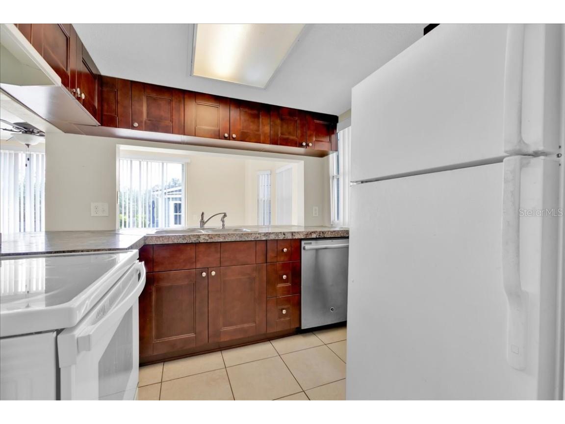 271 Caribbean Drive #MAIN UNIT Davenport FL 33897 O6371757 image4