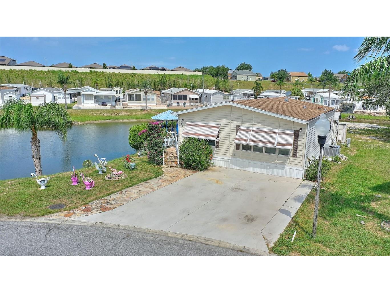 271 Lake Crest Loop Davenport FL 33837 P4934944 image1