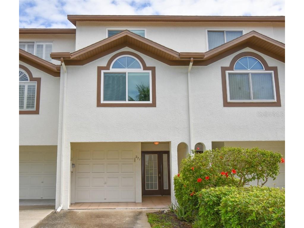 271 Madeira Circle Tierra Verde FL 33715 U8234113 image1