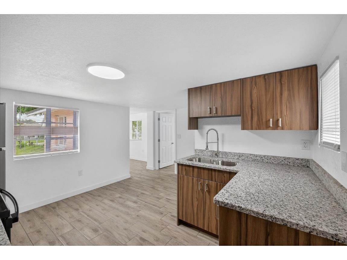 2710 53rd Avenue N Saint Petersburg FL 33714 TB8422757 image16