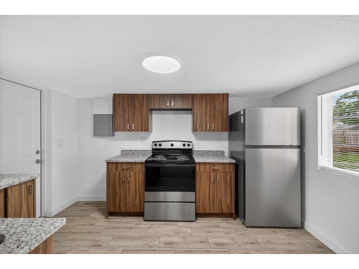 2710 53rd Avenue N Saint Petersburg FL 33714 TB8424402 image17