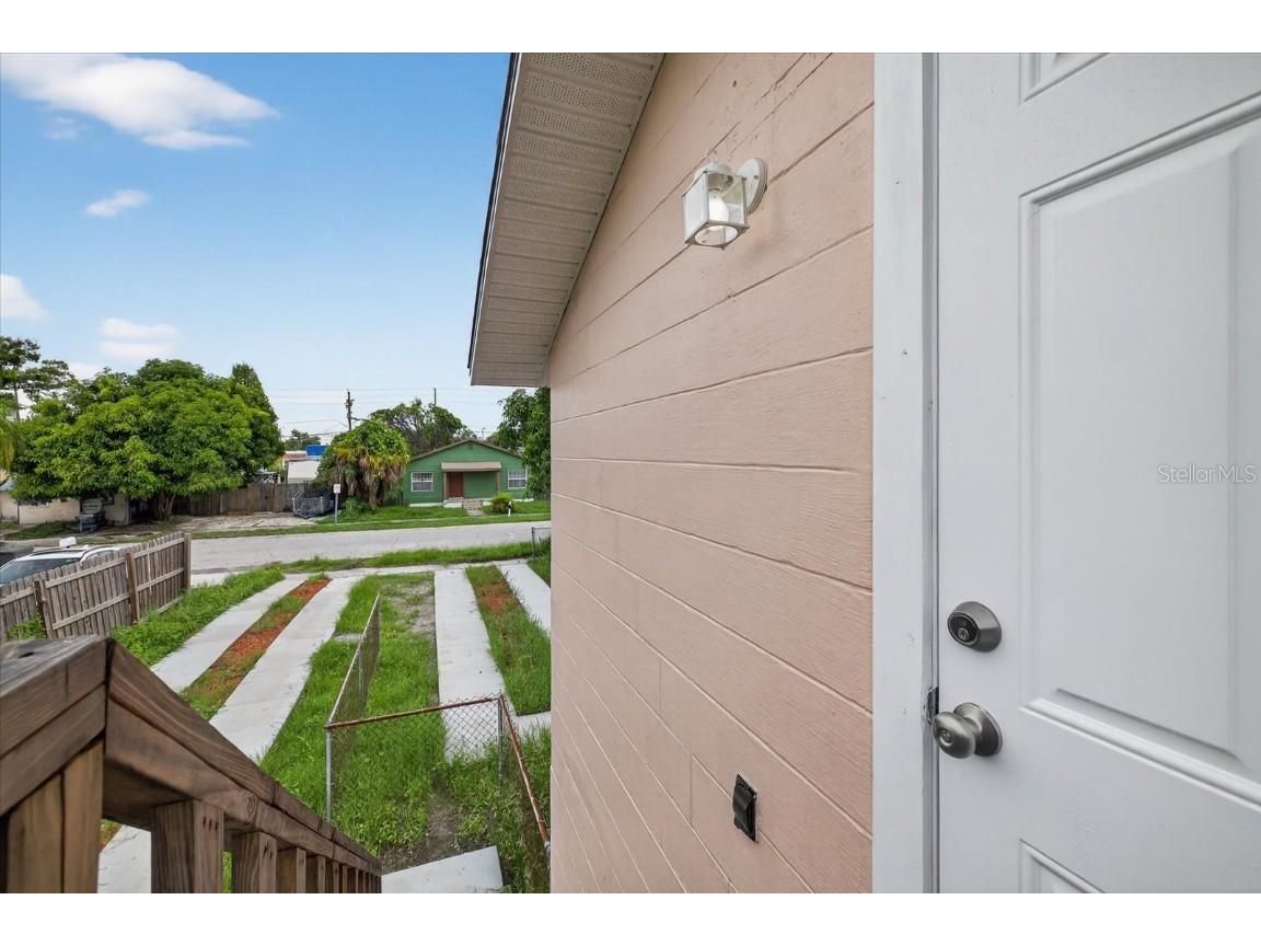 2710 53rd Avenue N Saint Petersburg FL 33714 TB8424402 image21