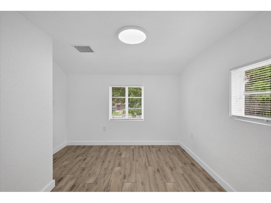 2710 53rd Avenue N Saint Petersburg FL 33714 TB8424402 image29