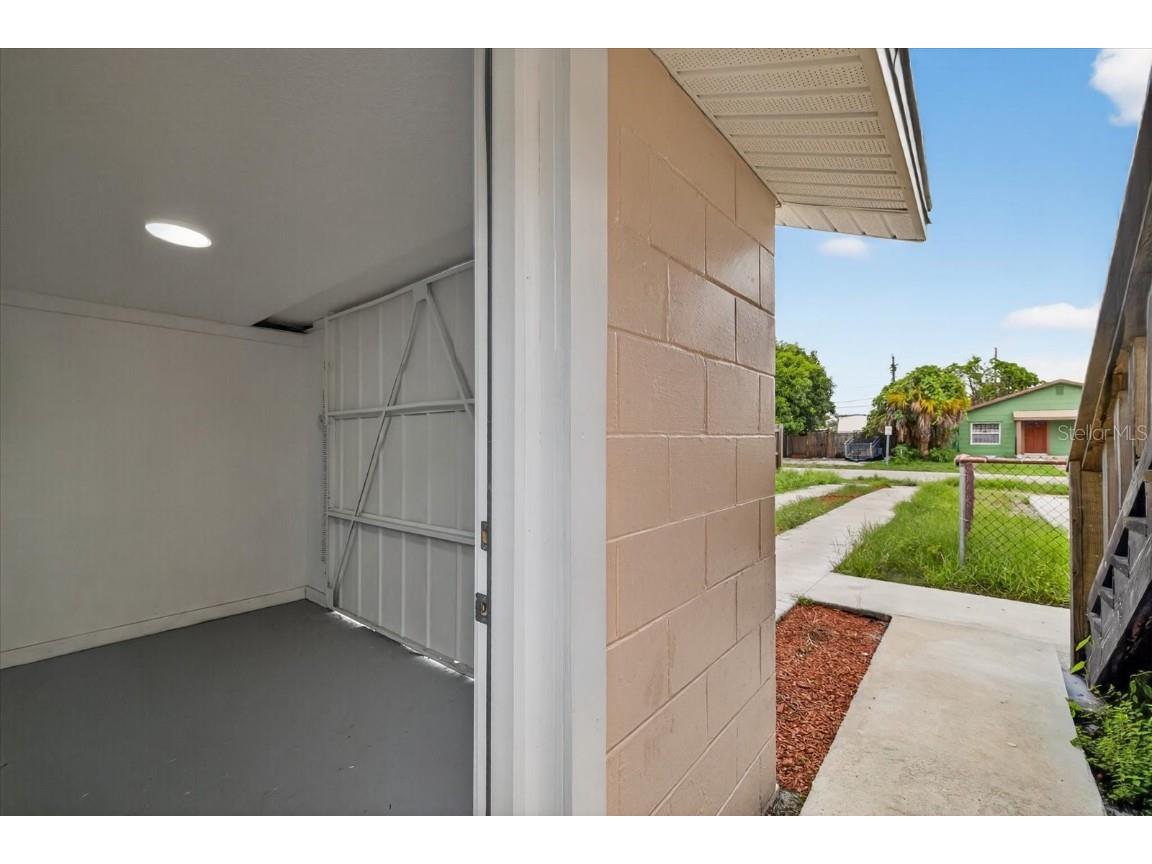 2710 53rd Avenue N Saint Petersburg FL 33714 TB8424402 image6