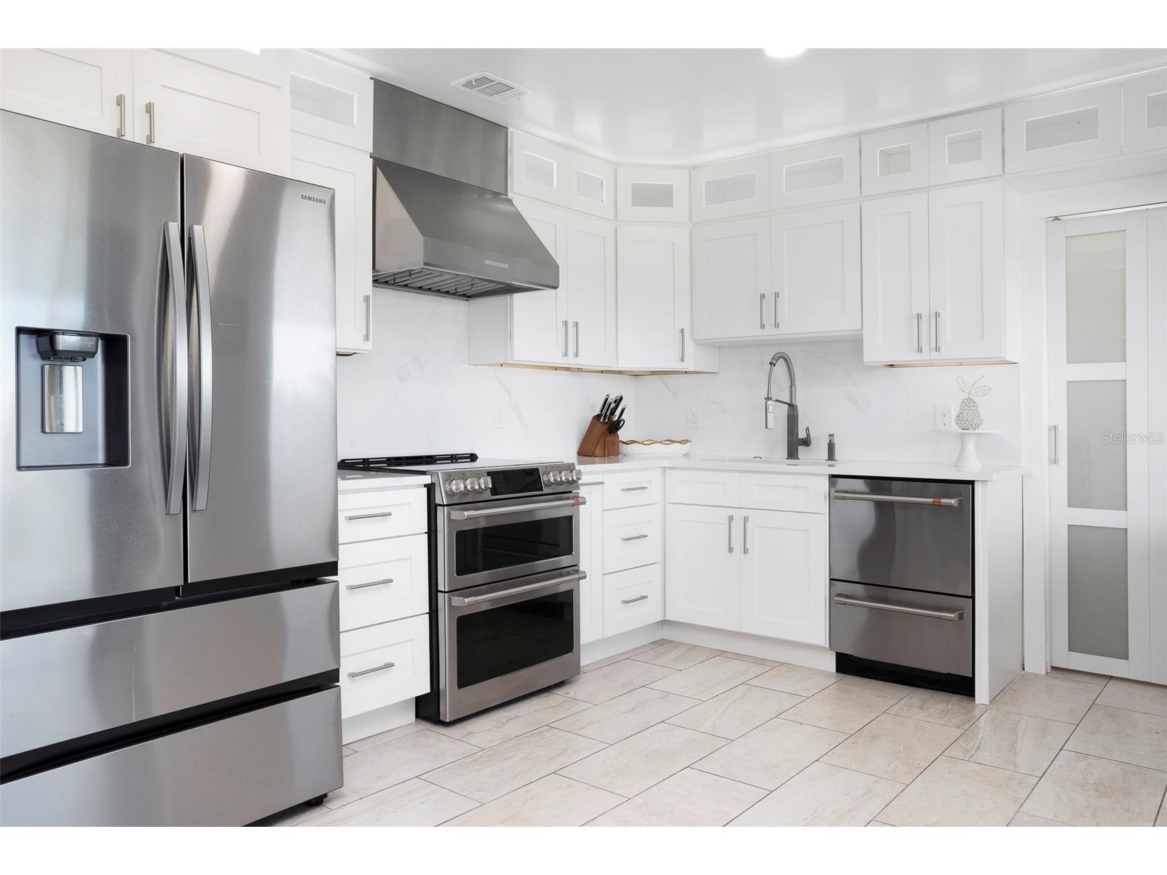 2710 Hibiscus Drive W Belleair Beach FL 33786 TB8450599 image19