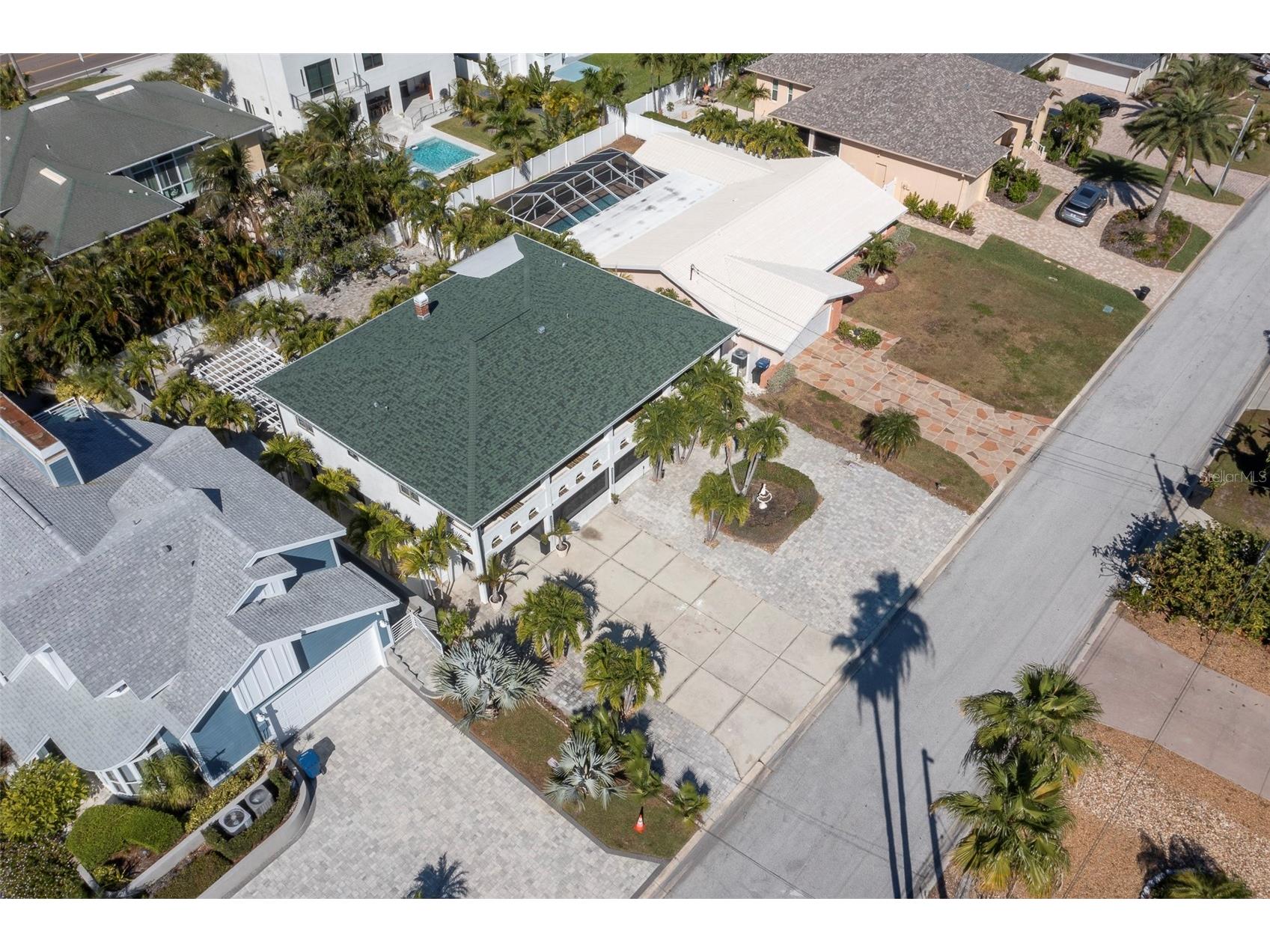 2710 Hibiscus Drive W Belleair Beach FL 33786 TB8450599 image3