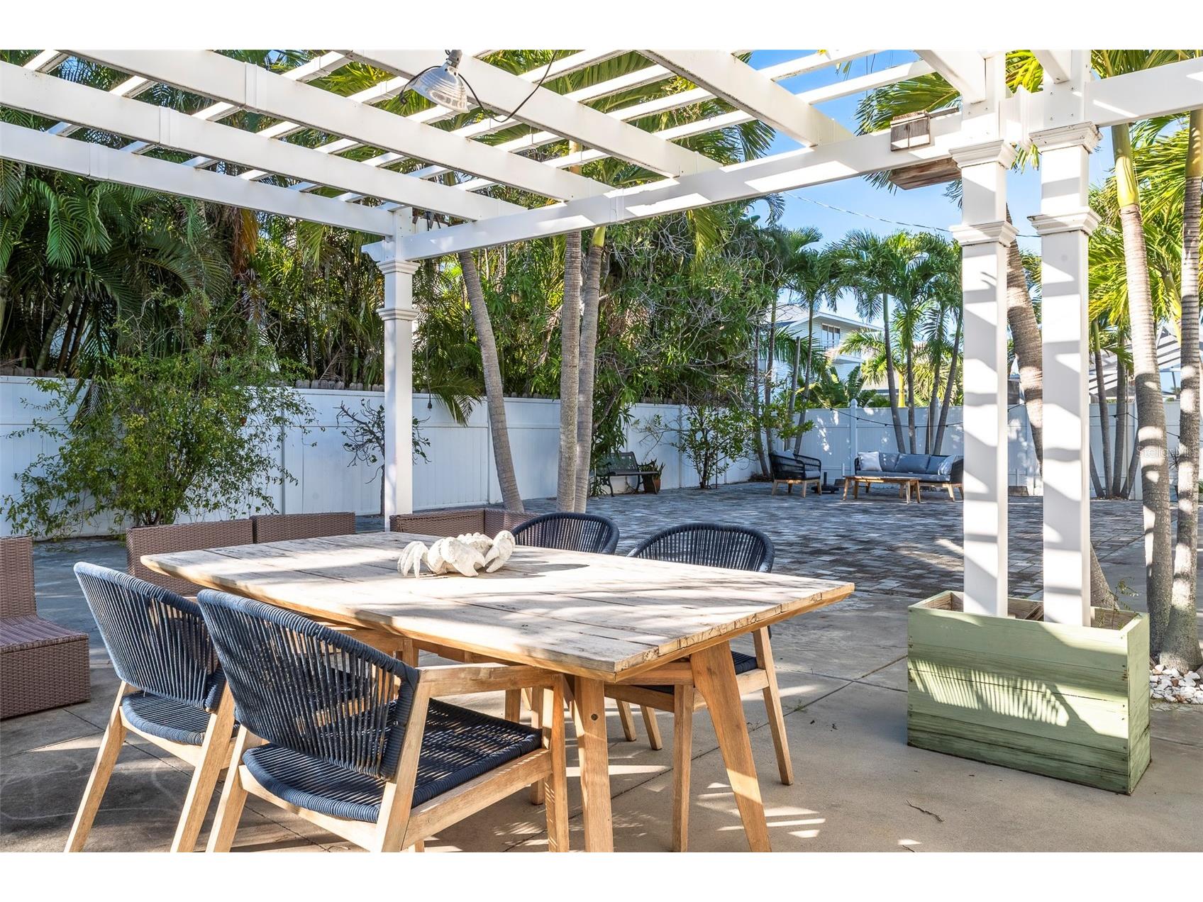 2710 Hibiscus Drive W Belleair Beach FL 33786 TB8450599 image5