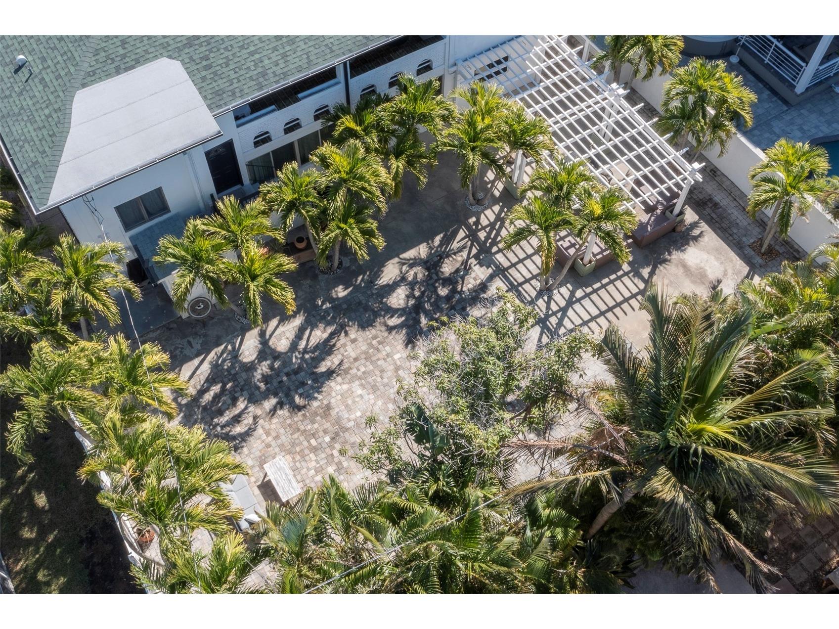 2710 Hibiscus Drive W Belleair Beach FL 33786 TB8450599 image9