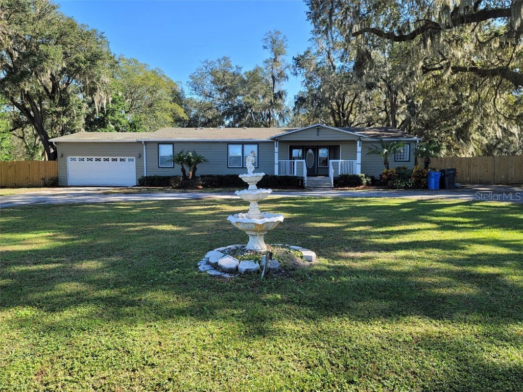 2710 N Maryland Avenue Plant City FL 33563 P4923684 image1