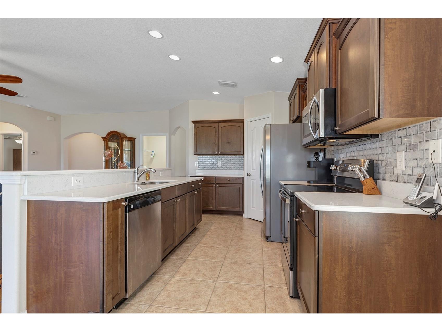 27103 Roanoke Drive Leesburg FL 34748 G5112480 image10