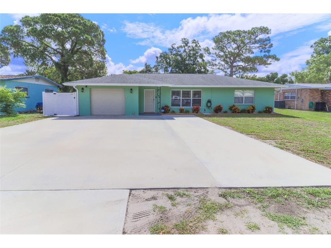 2711 24th Street W Bradenton FL 34205 A4572491 image1