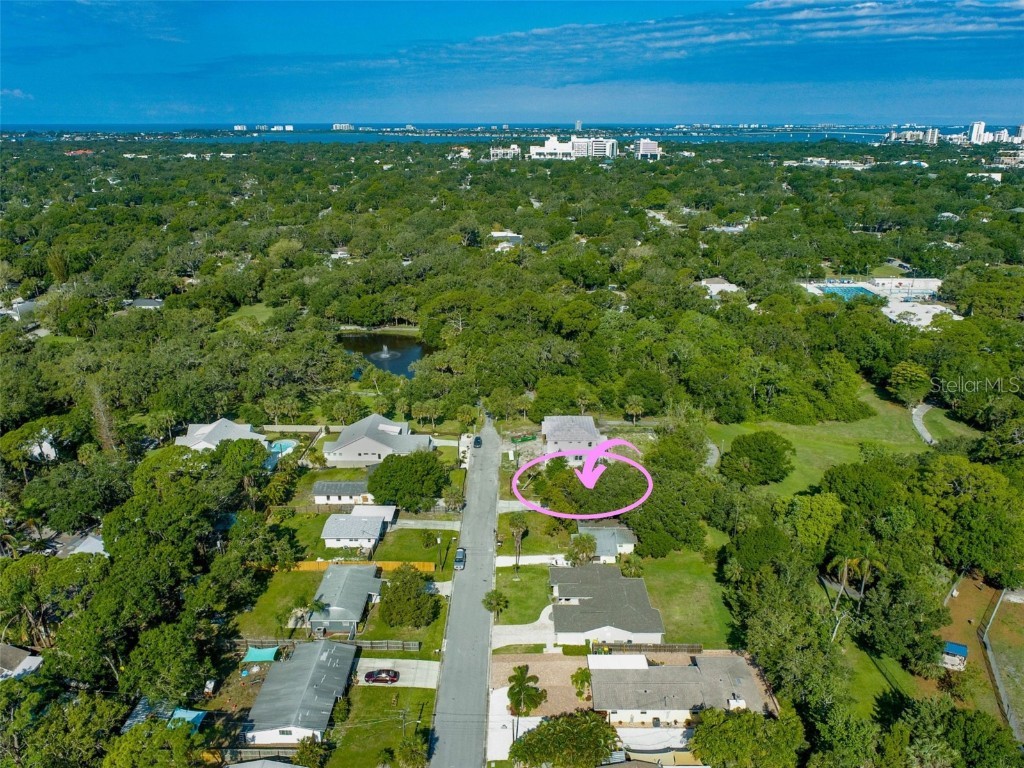 2711 Arlington Street Sarasota FL 34239 A4568641 image1