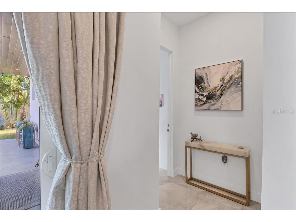 2711 Blossom Drive Sarasota FL 34239 A4669337 image28