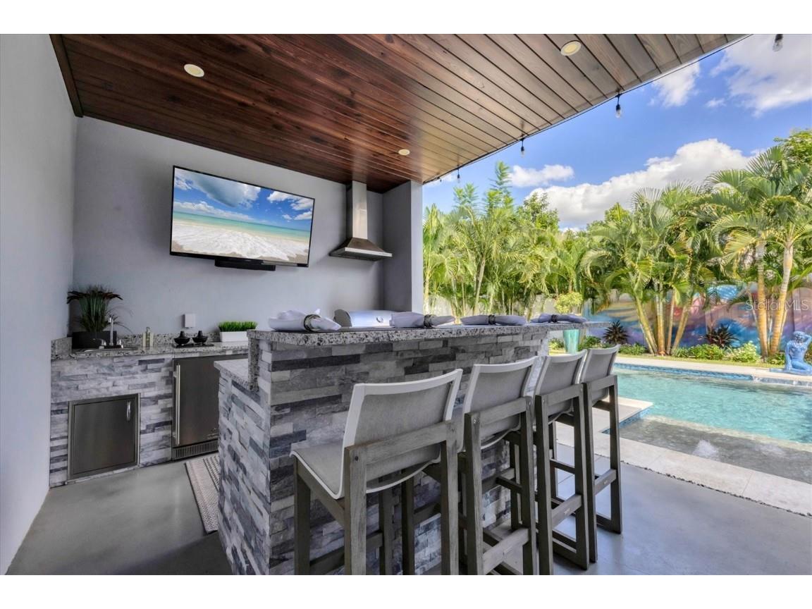 2711 Blossom Drive Sarasota FL 34239 A4669337 image30