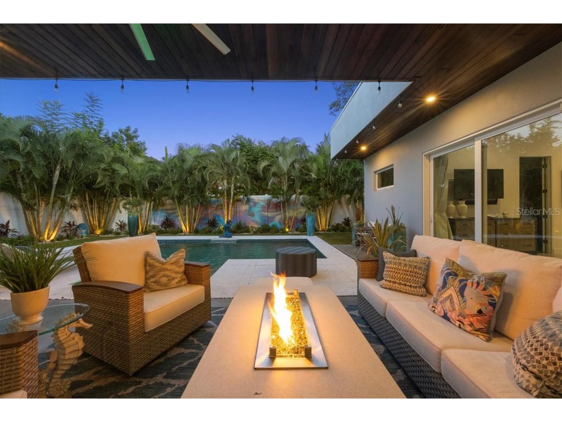 2711 Blossom Drive Sarasota FL 34239 A4669337 image32