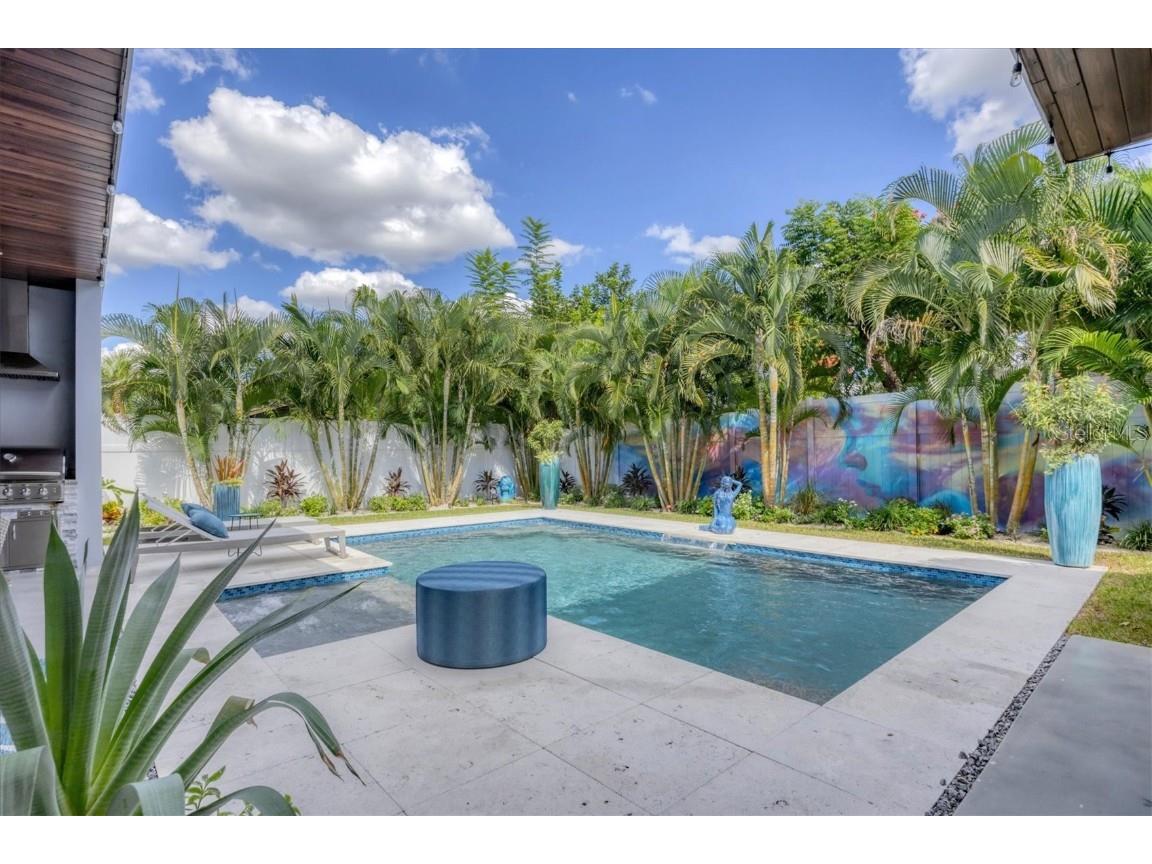 2711 Blossom Drive Sarasota FL 34239 A4669337 image40