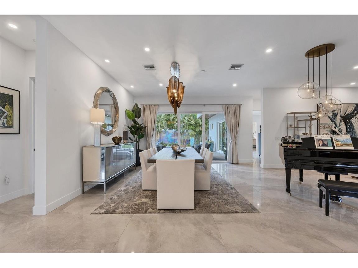 2711 Blossom Drive Sarasota FL 34239 A4669337 image5