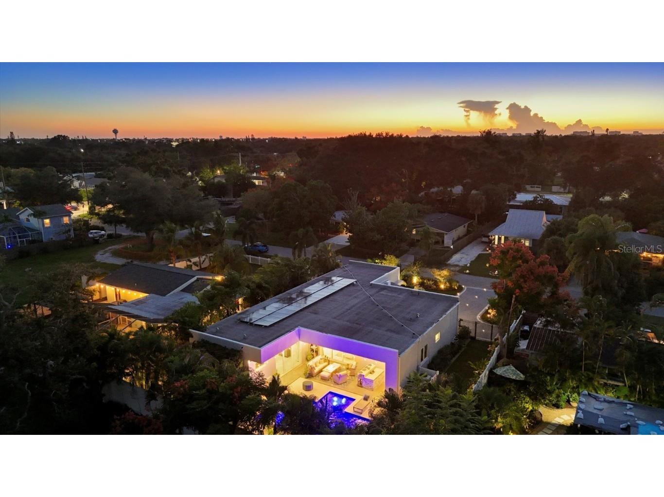 2711 Blossom Drive Sarasota FL 34239 A4669337 image50