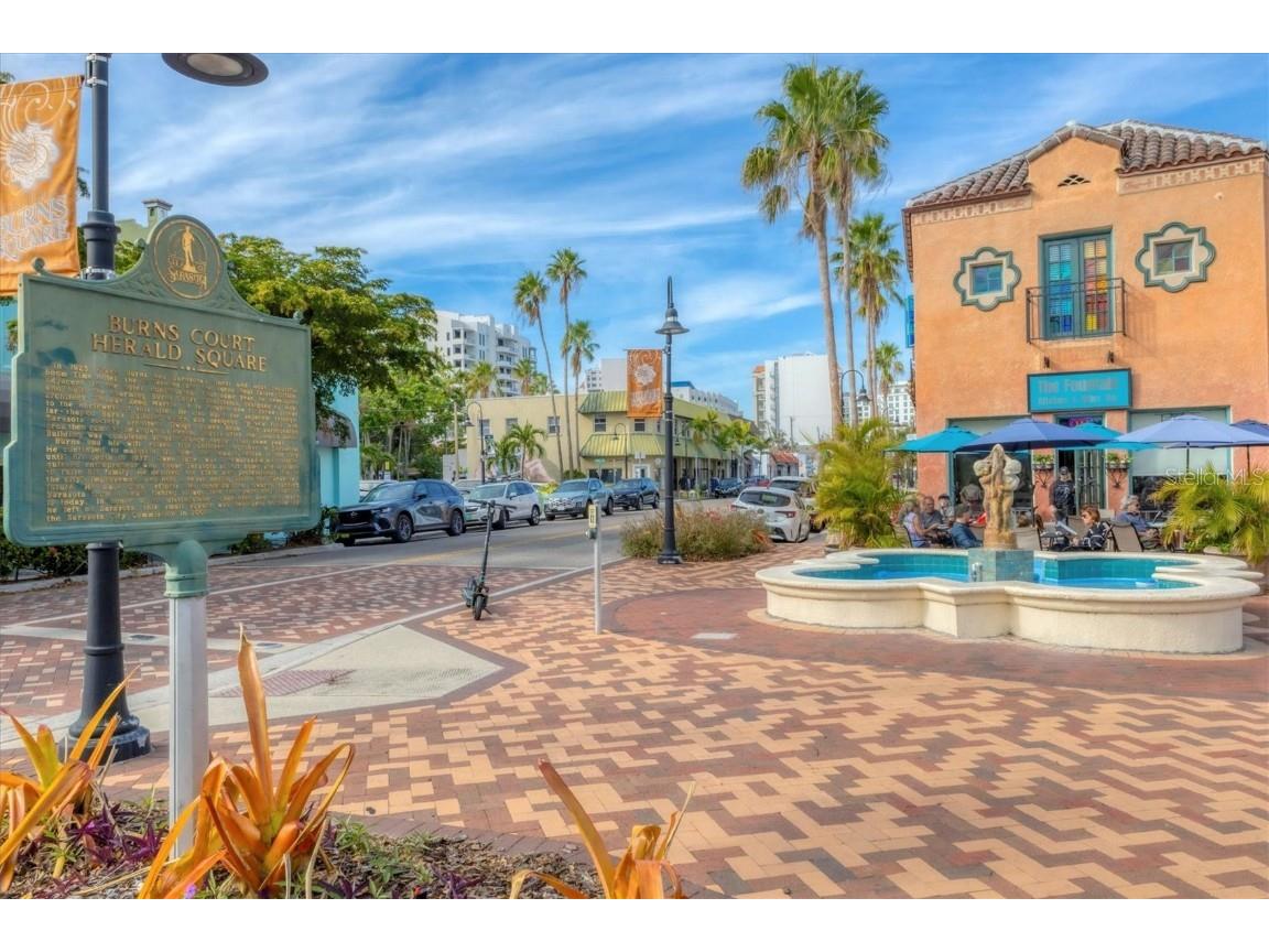 2711 Blossom Drive Sarasota FL 34239 A4669337 image62