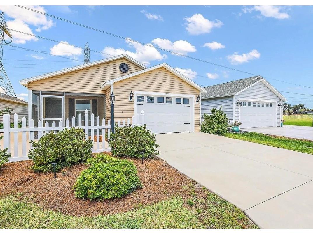 2711 Dyson Loop The Villages FL 32163 G5070697 image1